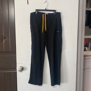 Carhartt Force scrub set size M color black. NWOT